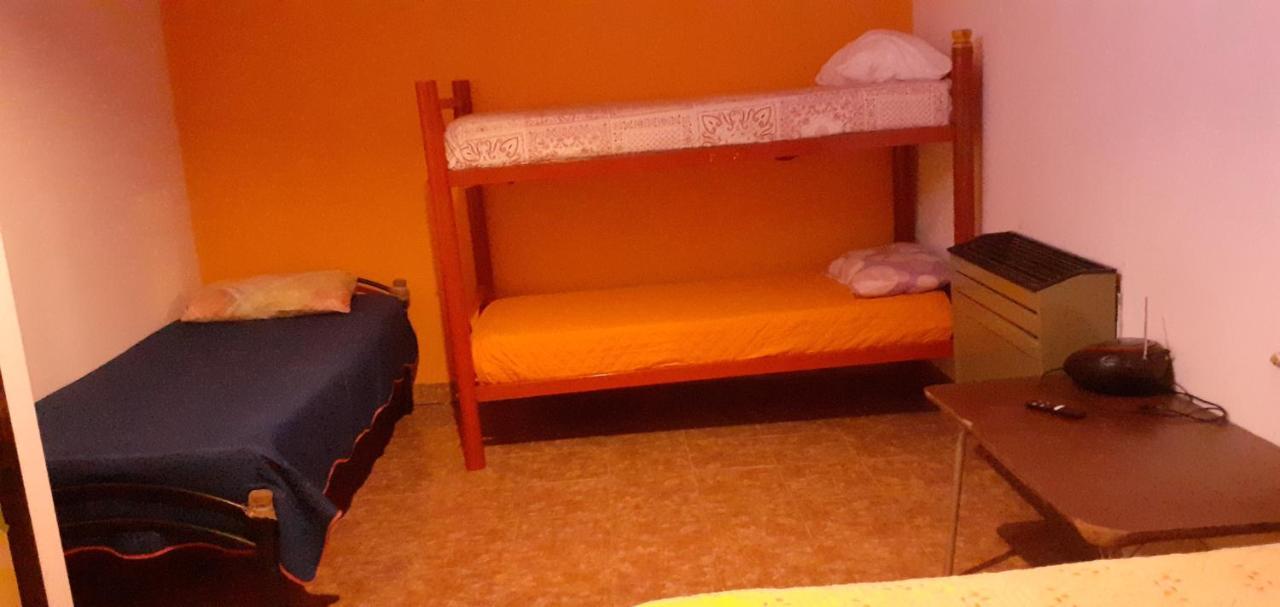 Hostel El Viajante Los Antiguos Bagian luar foto