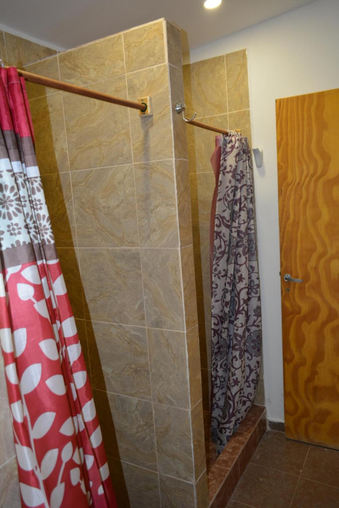 Hostel El Viajante Los Antiguos Bagian luar foto